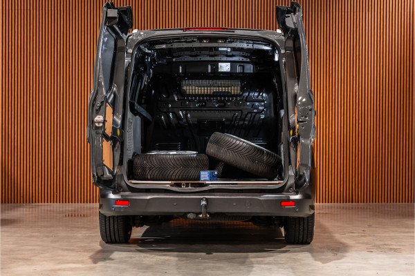 Ford Transit Connect 1.0 Ecoboost L2 | CarPlay | Camera | Navigatie | Stoelverwarming | DAB | 3-Zitter | Trekhaak | Nieuwe APK