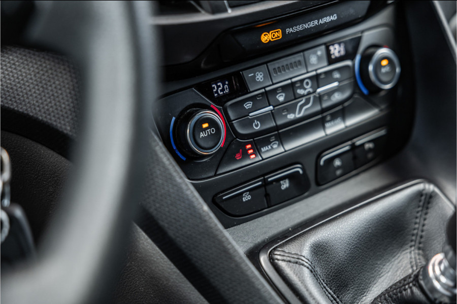 Ford Transit Connect 1.0 Ecoboost L2 | CarPlay | Camera | Navigatie | Stoelverwarming | DAB | 3-Zitter | Trekhaak | Nieuwe APK