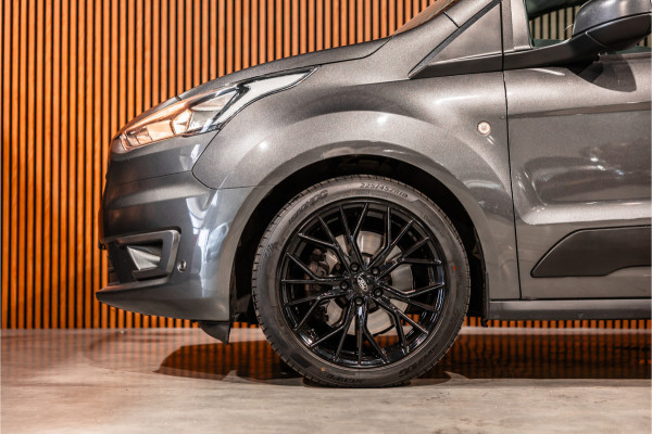Ford Transit Connect 1.0 Ecoboost L2 | CarPlay | Camera | Navigatie | Stoelverwarming | DAB | 3-Zitter | Trekhaak | Nieuwe APK