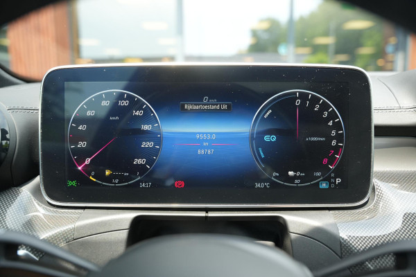 Mercedes-Benz C-Klasse 300 e AMG Line Limited Pano C63 Look