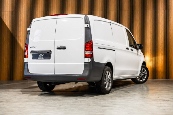 Mercedes-Benz Vito eVito Lang | Camera | Navigatie | Stoelverwarming | Airco | 3 zitter | Betimmering | Nieuwe APK | Zero emission | E-vito