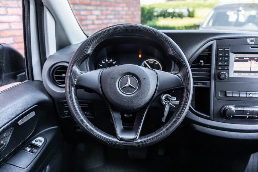 Mercedes-Benz Vito eVito Lang | Camera | Navigatie | Stoelverwarming | Airco | 3 zitter | Betimmering | Nieuwe APK | Zero emission | E-vito