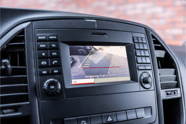 Mercedes-Benz Vito eVito Lang | Camera | Navigatie | Stoelverwarming | Airco | 3 zitter | Betimmering | Nieuwe APK | Zero emission | E-vito