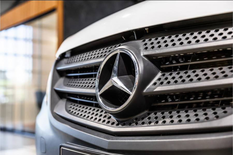 Mercedes-Benz Vito eVito Lang | Camera | Navigatie | Stoelverwarming | Airco | 3 zitter | Betimmering | Nieuwe APK | Zero emission | E-vito