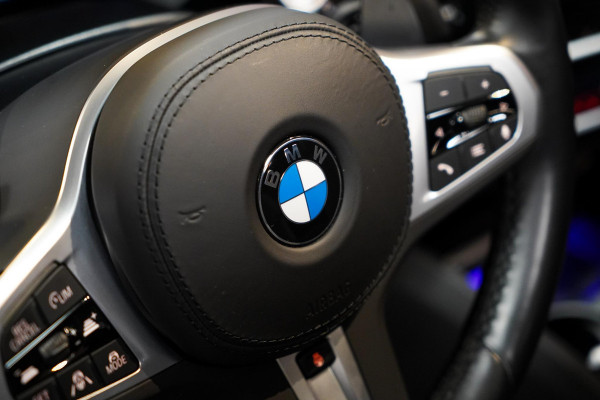 BMW 5 Serie 530i M-Sport M Sport|Pano|Leder|HUD|Dealer onderhouden
