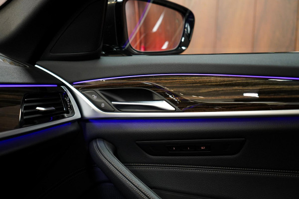 BMW 5 Serie 530i M-Sport M Sport|Pano|Leder|HUD|Dealer onderhouden