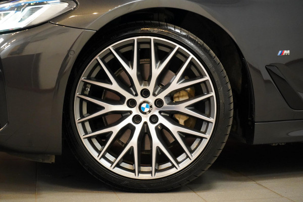 BMW 5 Serie 530i M-Sport M Sport|Pano|Leder|HUD|Dealer onderhouden