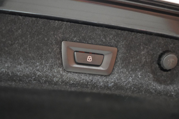 BMW 5 Serie 530i M-Sport M Sport|Pano|Leder|HUD|Dealer onderhouden