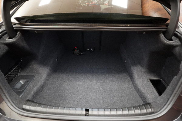 BMW 5 Serie 530i M-Sport M Sport|Pano|Leder|HUD|Dealer onderhouden