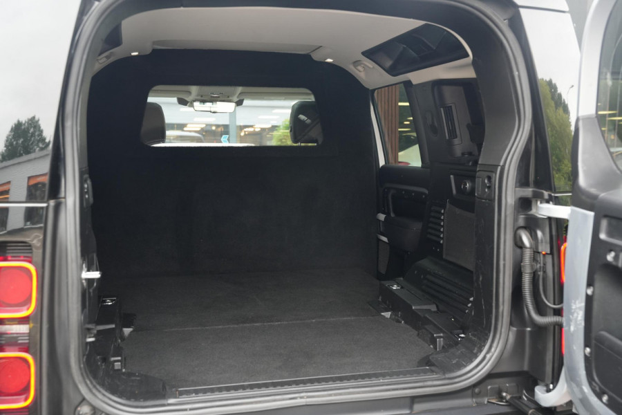 Land Rover Defender 2.0 D240 110 HSE Pano Grijs kenteken Perfect onderhouden