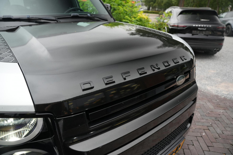 Land Rover Defender 2.0 D240 110 HSE Pano Grijs kenteken Perfect onderhouden