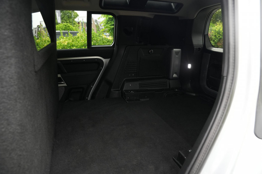 Land Rover Defender 2.0 D240 110 HSE Pano Grijs kenteken Perfect onderhouden