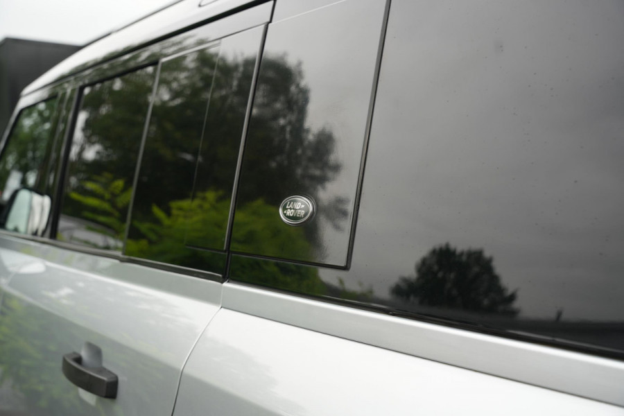 Land Rover Defender 2.0 D240 110 HSE Pano Grijs kenteken Perfect onderhouden