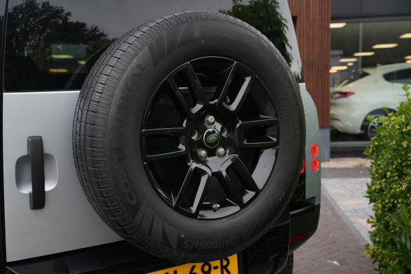 Land Rover Defender 2.0 D240 110 HSE Pano Grijs kenteken Perfect onderhouden