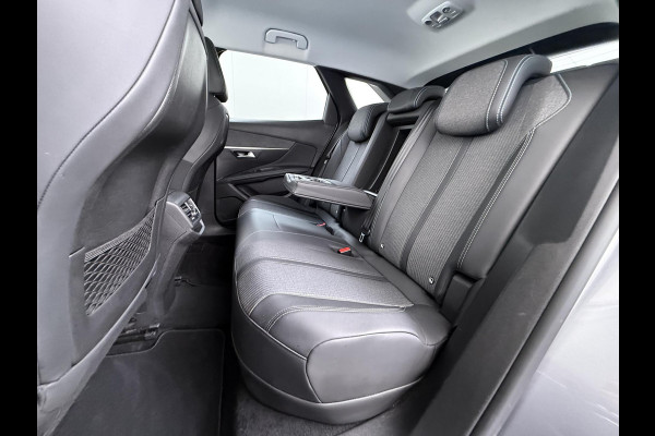 Peugeot 3008 1.6 HYbrid 225 Allure Pack Business PHEV PLUG-IN HYBRIDE | RIJKLAAR! | ONDERHOUD GEHAD BIJ BINNENKOMST | DODEHOEKSENSOR | ACHTERUITRIJCAMERA | STANDKACHEL | INCL. 12 MND BOVAG GARANTIE