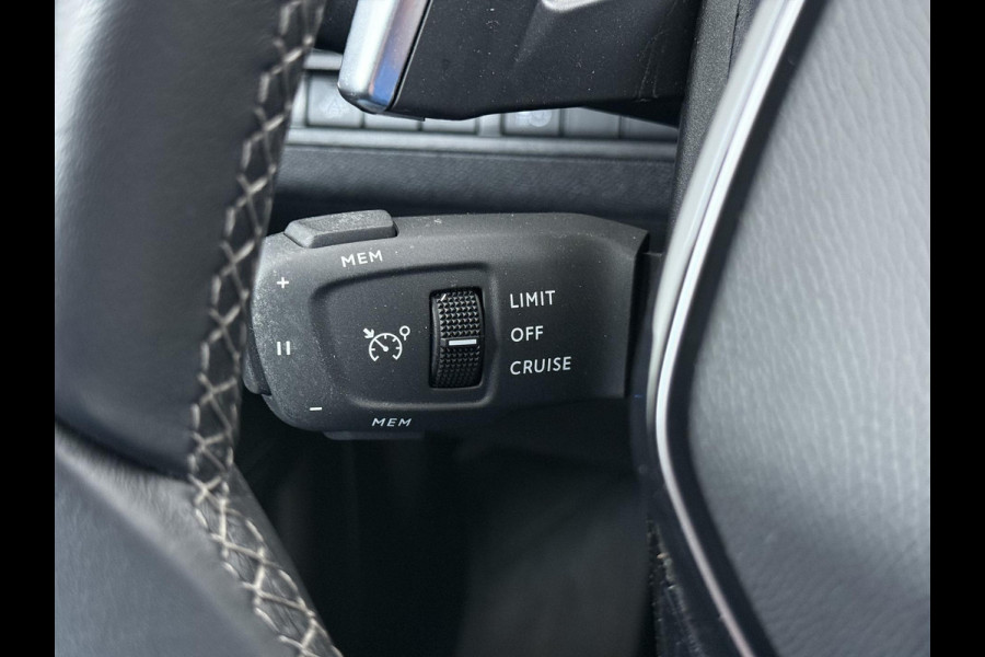 Peugeot 3008 1.6 HYbrid 225 Allure Pack Business PHEV PLUG-IN HYBRIDE | RIJKLAAR! | ONDERHOUD GEHAD BIJ BINNENKOMST | DODEHOEKSENSOR | ACHTERUITRIJCAMERA | STANDKACHEL | INCL. 12 MND BOVAG GARANTIE