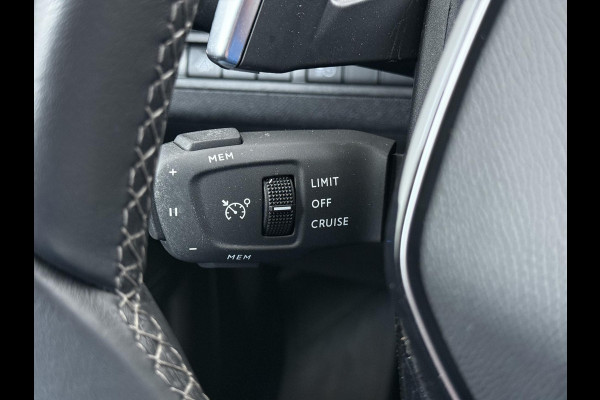 Peugeot 3008 1.6 HYbrid 225 Allure Pack Business PHEV PLUG-IN HYBRIDE | RIJKLAAR! | ONDERHOUD GEHAD BIJ BINNENKOMST | DODEHOEKSENSOR | ACHTERUITRIJCAMERA | STANDKACHEL | INCL. 12 MND BOVAG GARANTIE