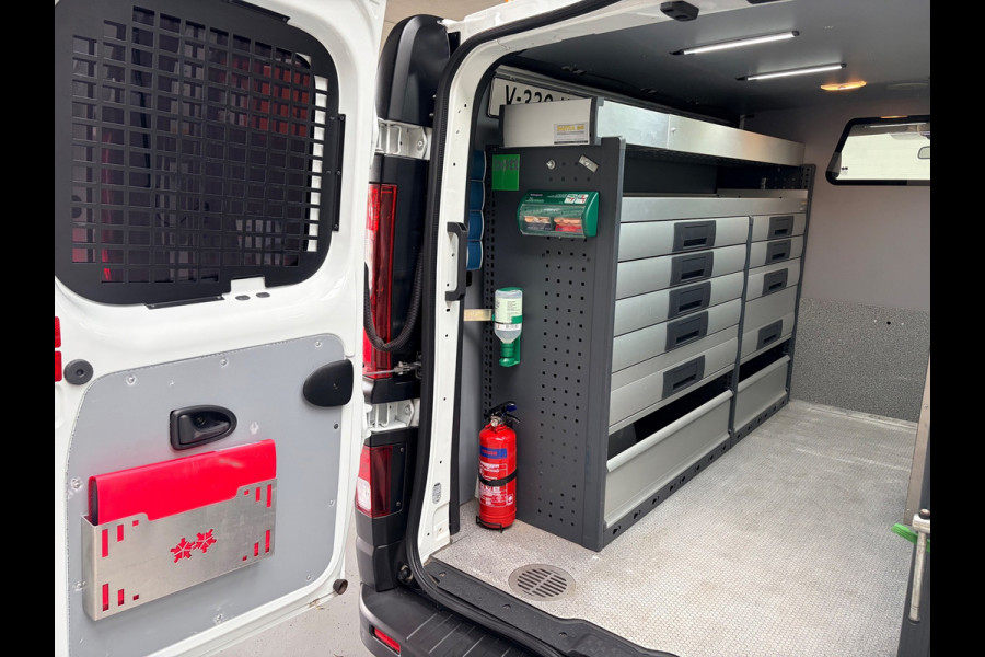 Renault Trafic Servicewagen 1.6 dCi euro6 T27 L1H1 Comfort Bott inrichting Victron v230 Standkachel Trekhaak RIJKLAARPRIJS!