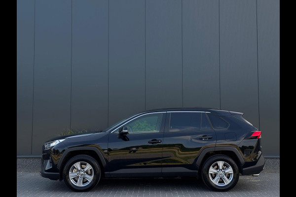 Toyota RAV4 2.5 MHEV Dynamic 2025 GARANTIE | TREKHAAK | NAVI | CR CONTROL | SPORTVELGEN
