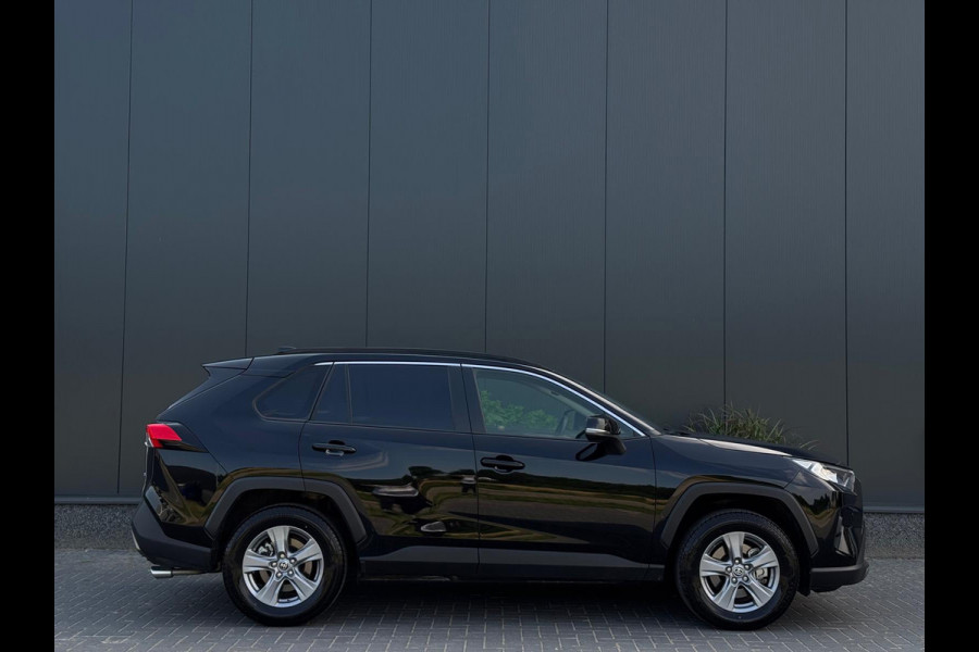 Toyota RAV4 2.5 MHEV Dynamic 2025 GARANTIE | TREKHAAK | NAVI | CR CONTROL | SPORTVELGEN