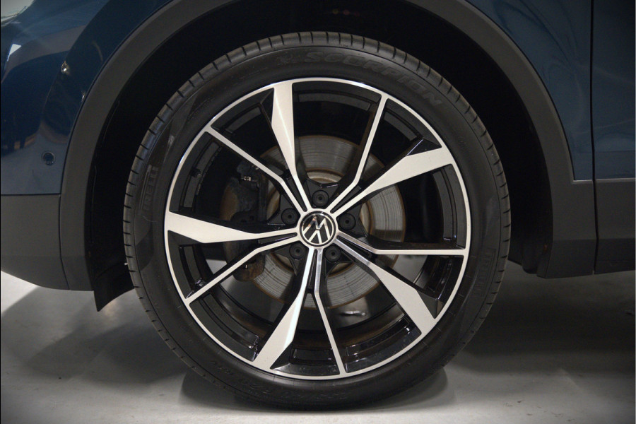 Volkswagen Tiguan 1.4 TSI eHybrid Elegance Business | Stoelverwarming | Stuurverwarming | iQ Light | Adaptive Cruise Control | Trekhaak | Apple Carplay | Navigatie | Camera | SOH 84%
