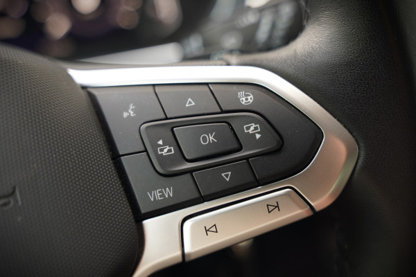 Volkswagen Tiguan 1.4 TSI eHybrid Elegance Business | Stoelverwarming | Stuurverwarming | iQ Light | Adaptive Cruise Control | Trekhaak | Apple Carplay | Navigatie | Camera | SOH 84%
