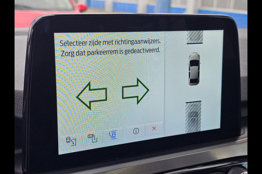 Ford Kuga 2.5 PHEV Titanium X | Panoramadak | Winter Pack | Adaptive cruise control | Head up Display | Camera | Dodehoeksensoren | Half leder | Bang&Olufsen