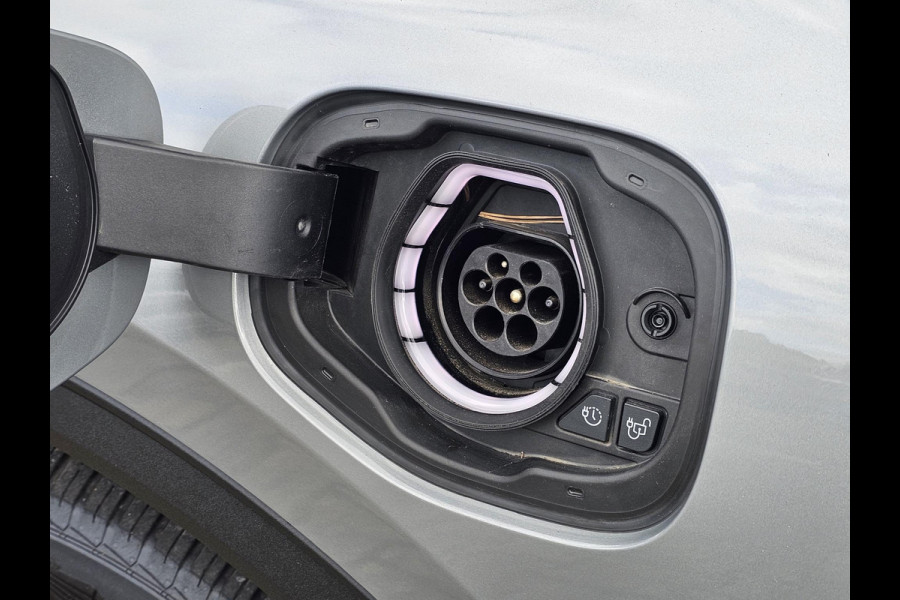Ford Kuga 2.5 PHEV Titanium X | Panoramadak | Winter Pack | Adaptive cruise control | Head up Display | Camera | Dodehoeksensoren | Half leder | Bang&Olufsen