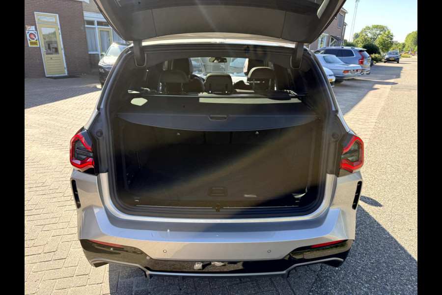 BMW iX3 High Executive M-Sport 80 kWh SOH 92.9%, Vol Opties!