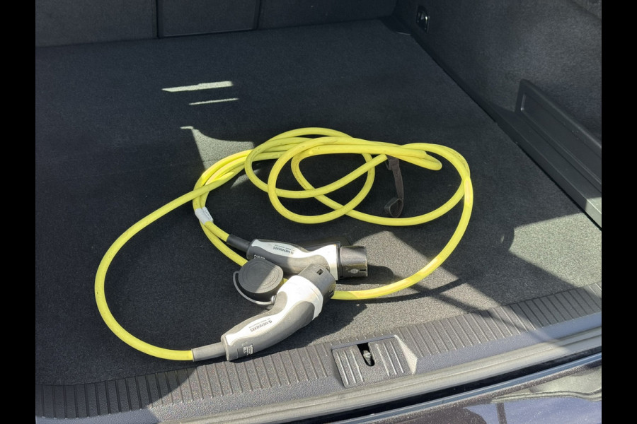 Volkswagen Passat Variant 1.4 TSI PHEV GTE Business | Navi, Carplay/Android, Camera, ACC, Pano, Stoelverw. | Dealeroh. |