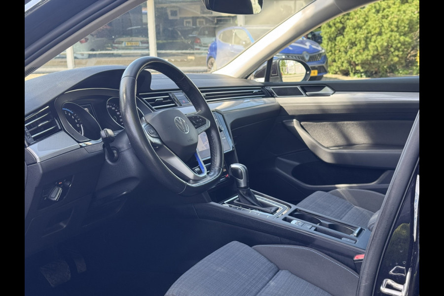 Volkswagen Passat Variant 1.4 TSI PHEV GTE Business | Navi, Carplay/Android, Camera, ACC, Pano, Stoelverw. | Dealeroh. |