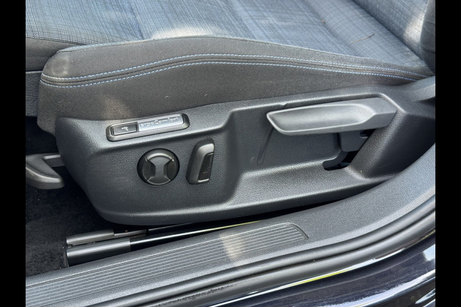 Volkswagen Passat Variant 1.4 TSI PHEV GTE Business | Navi, Carplay/Android, Camera, ACC, Pano, Stoelverw. | Dealeroh. |