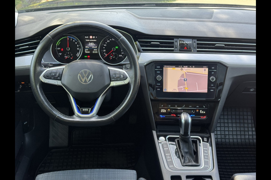 Volkswagen Passat Variant 1.4 TSI PHEV GTE Business | Navi, Carplay/Android, Camera, ACC, Pano, Stoelverw. | Dealeroh. |