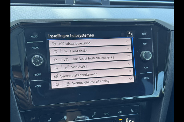Volkswagen Passat Variant 1.4 TSI PHEV GTE Business | Navi, Carplay/Android, Camera, ACC, Pano, Stoelverw. | Dealeroh. |