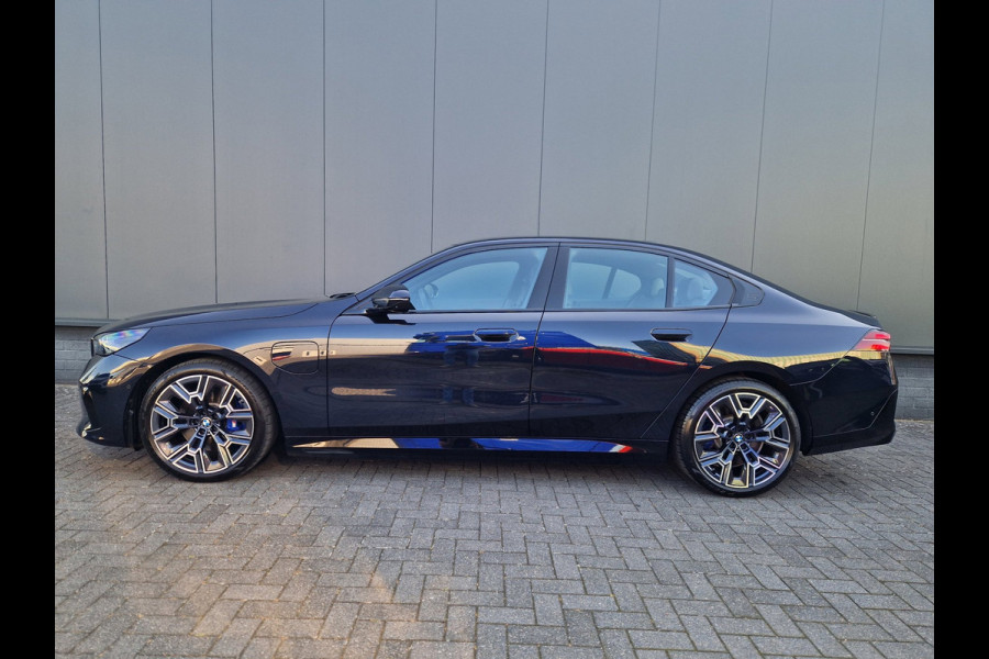 BMW 5 Serie 550e xDrive M Sport Package Pro /Led /Pano /BTW
