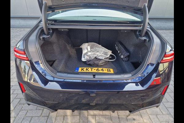 BMW 5 Serie 550e xDrive M Sport Package Pro /Led /Pano /BTW