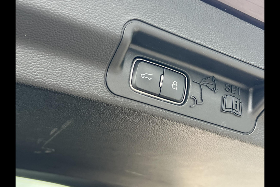 Ford Explorer 3.0 V6 EcoBoost PHEV Platinum | Afneembare trekhaak | Panoramadak | Bang&Olufsen | 360 graden camera | Stoelverwarming/koeling