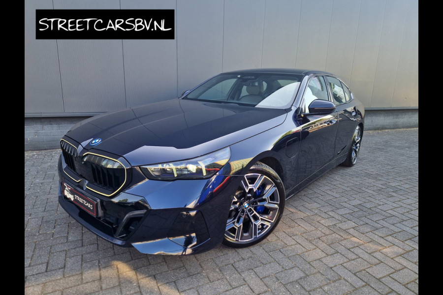 BMW 5 Serie 550e xDrive M Sport Package Pro /Led /Pano /BTW