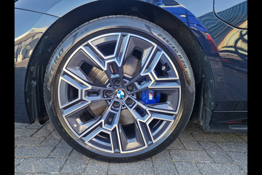 BMW 5 Serie 550e xDrive M Sport Package Pro /Led /Pano /BTW