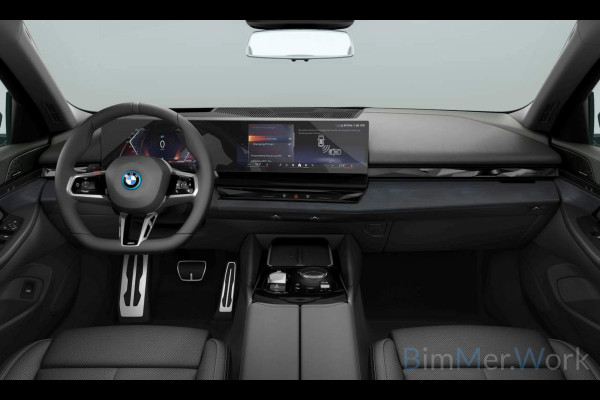 BMW 5 Serie 550e xDrive M Sport Package Pro /Led /Pano /BTW