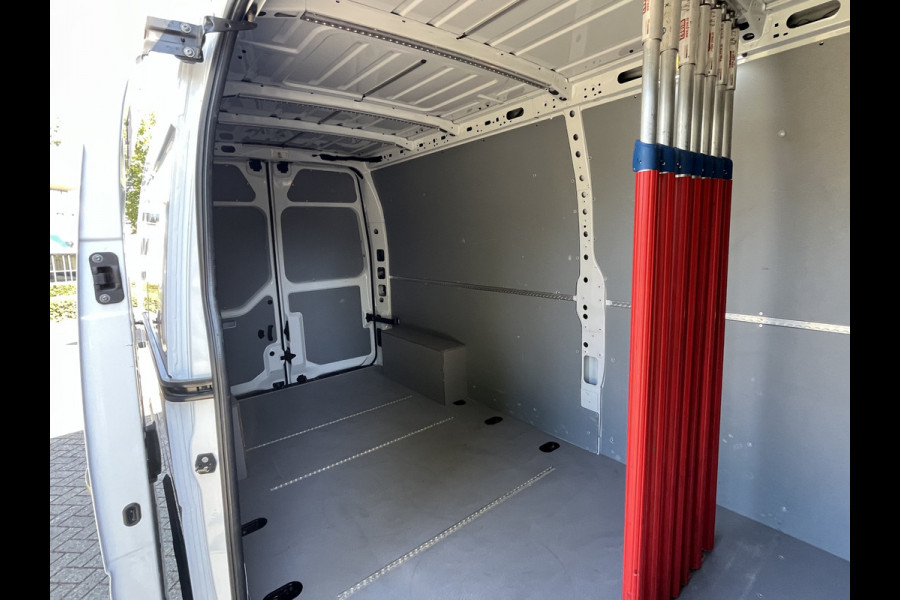 Renault Master T35 2.3 dCi 150 L3H2 Energy 150pk 6-bak | Geveerde stoel | Camera | Cruise | Airco |