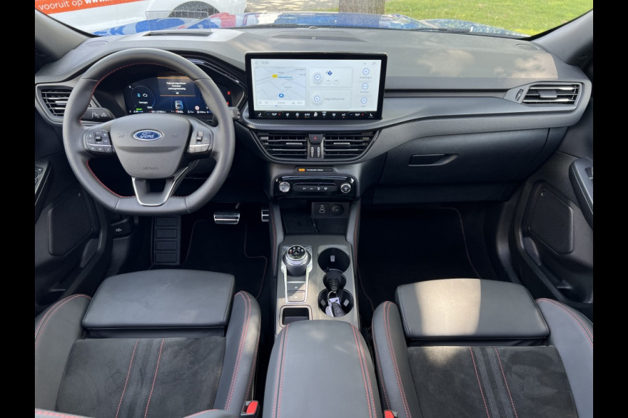 Ford Kuga Plug-In Hybrid ST-Line X TREKHAAK! BLACKPACK! PANODAK! TECHPACK!