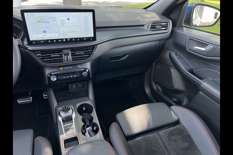 Ford Kuga Plug-In Hybrid ST-Line X TREKHAAK! BLACKPACK! PANODAK! TECHPACK!