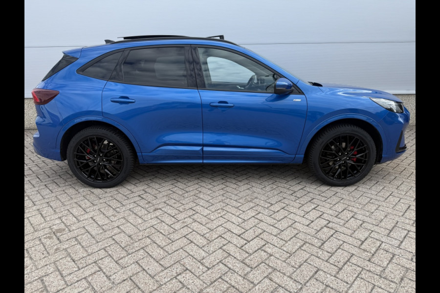 Ford Kuga Plug-In Hybrid ST-Line X TREKHAAK! BLACKPACK! PANODAK! TECHPACK!