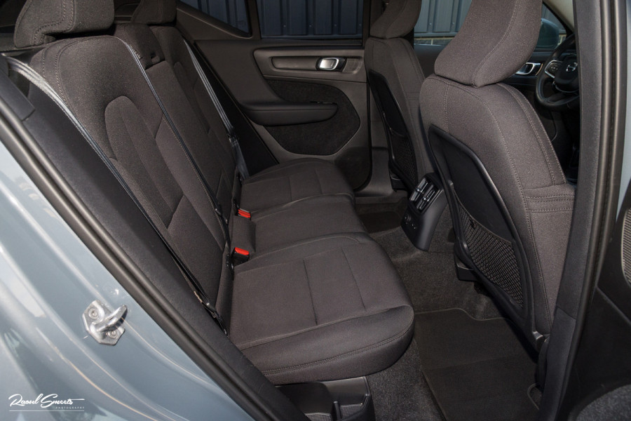 Volvo XC40 1.5 T4 Recharge Inscription Expression | Panorama dak | Adaptieve cruise | Blis | Harman Kardon |
