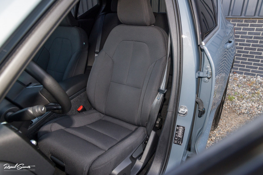 Volvo XC40 1.5 T4 Recharge Inscription Expression | Panorama dak | Adaptieve cruise | Blis | Harman Kardon |