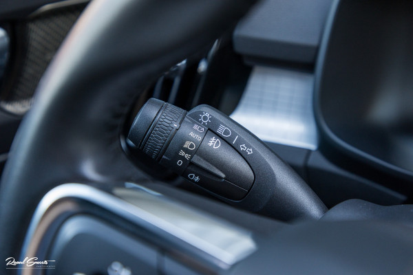 Volvo XC40 1.5 T4 Recharge Inscription Expression | Panorama dak | Adaptieve cruise | Blis | Harman Kardon |