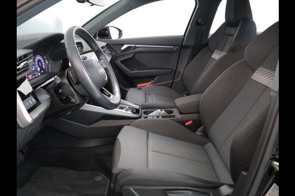 Audi A3 Sportback 30 TFSI Advanced edition 110 pk S-tronic | Navigatie | Parkeersensoren achter | LED koplampen | Cruise control | Apple Carplay/Android Auto |