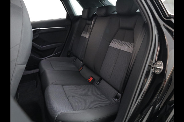 Audi A3 Sportback 30 TFSI Advanced edition 110 pk S-tronic | Navigatie | Parkeersensoren achter | LED koplampen | Cruise control | Apple Carplay/Android Auto |