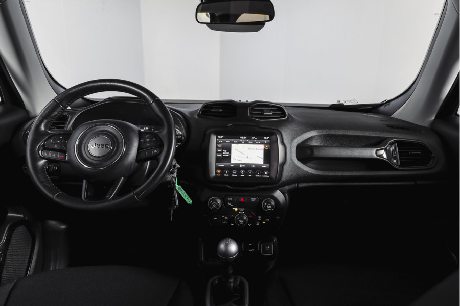 Jeep Renegade 1.6 E-Torq Night Eagle II 111PK | Cruise | PDC | NAV | ECC | DAB | LM 18" |